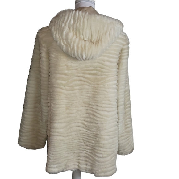 Cream Faux Fur Textured Hooded Jacket Sz Small Button Up Lined Cozy Winter Coat - Picture 4 of 16